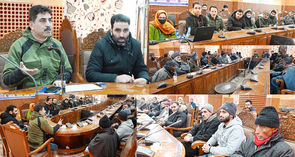 Panchayat Electoral Roll Revision: DPEO conducts SVEEP programme for PRIs at Shopian