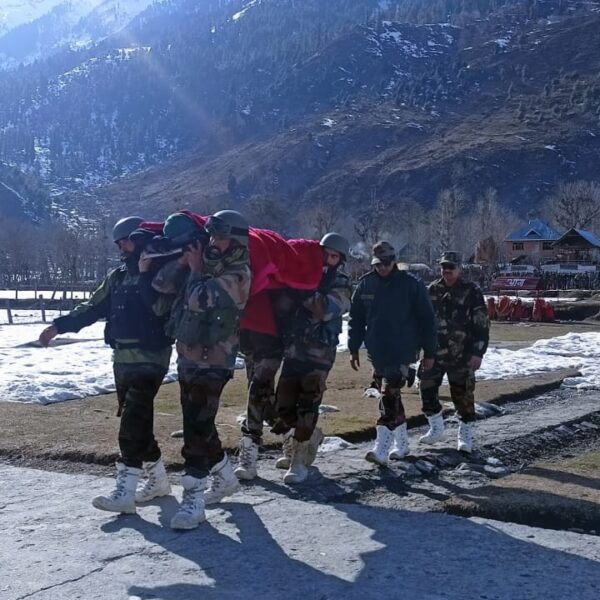 Security forces help pregnant women reach hospitals in J&K