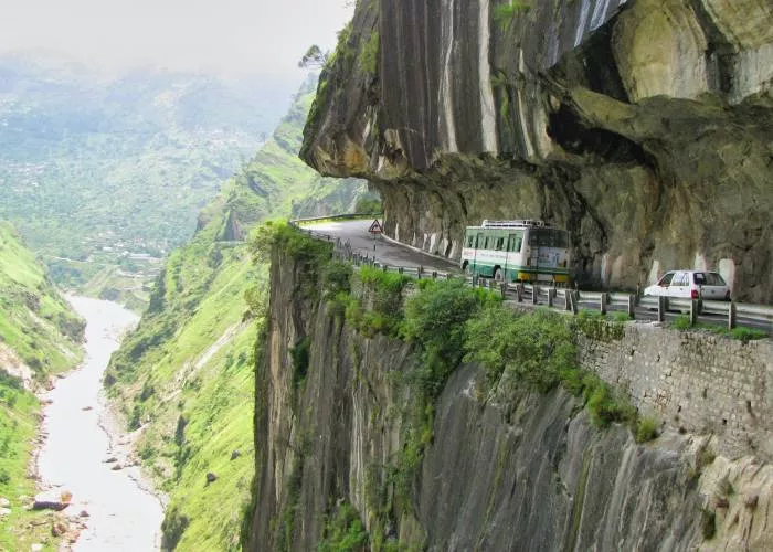 10 Of The Most Daring Mountain Roads Of India