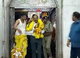 NSA Ajit Doval offers prayers at Mahakaleshwar temple in MP