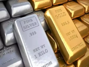 Silver futures decline to Rs 71,664 per kg