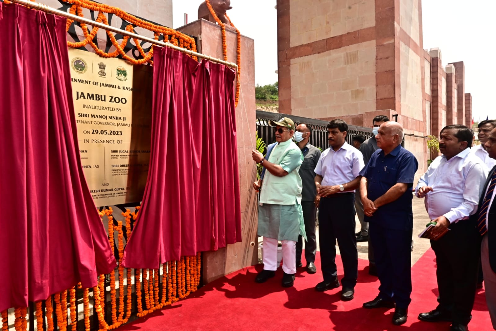 LG Manoj Sinha inaugurates Jambu Zoo in Jammu’s Nagrota