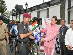 Uttarakhand: CM Dhami flags off MTB Cycling Expedition team of NIM