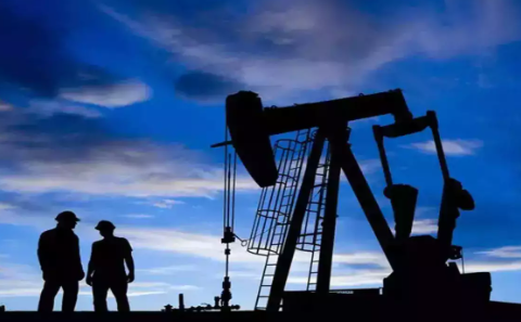 Crude Oil futures decline on low demand