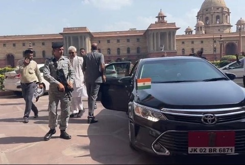 LG Manoj Sinha reached office of MHA to attend review meeting on Shri Amarnathji Yatra 2023