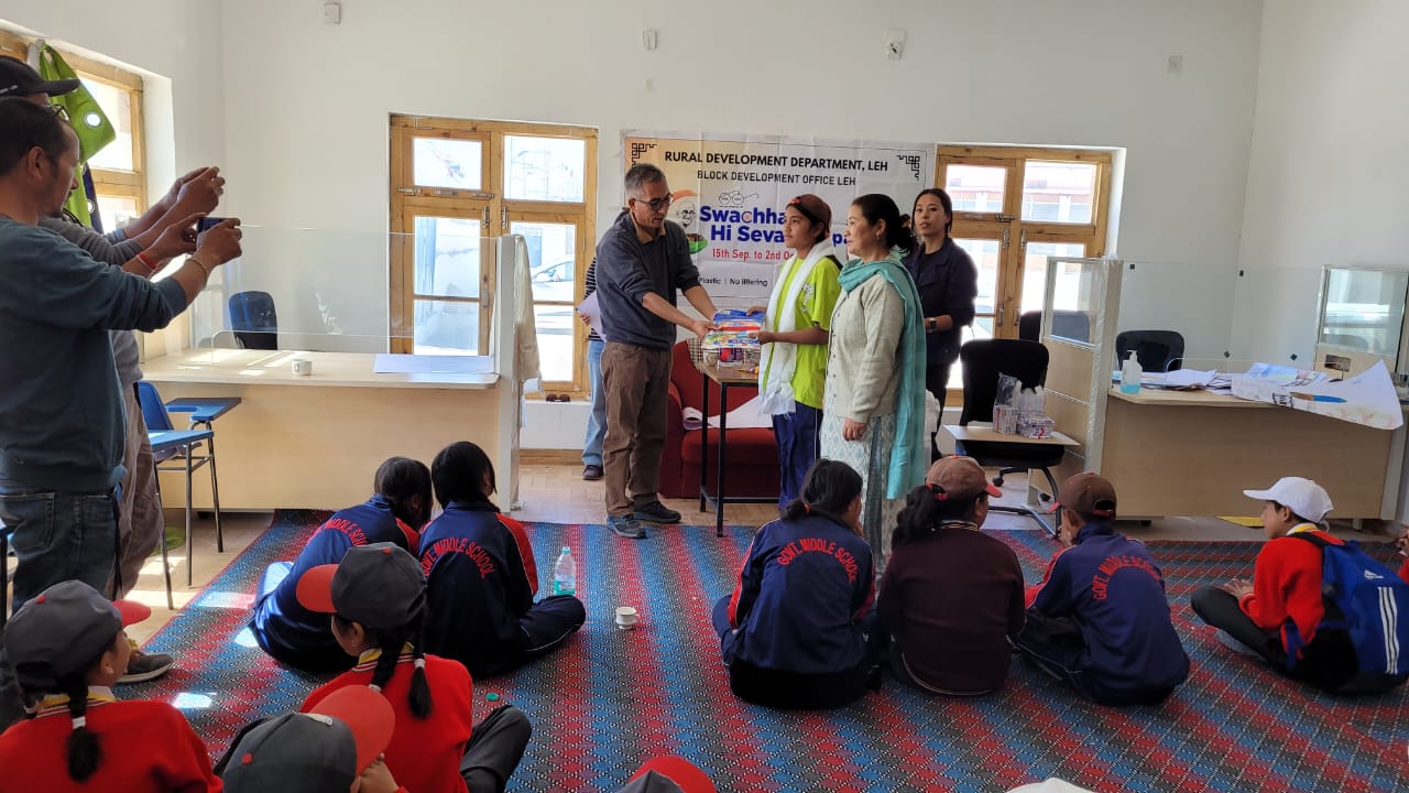 RDD Leh promotes cleanliness through painting competition in Choglamsar