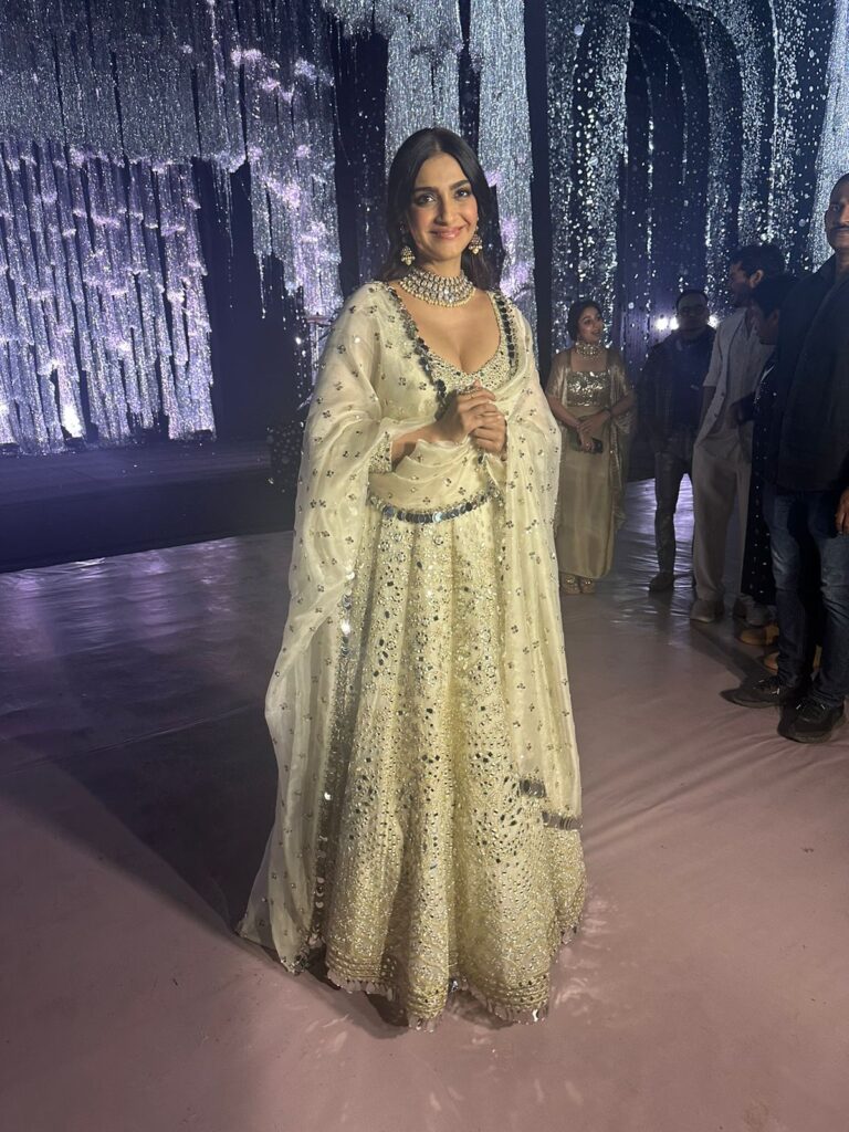Ubtan sales dresses 2018