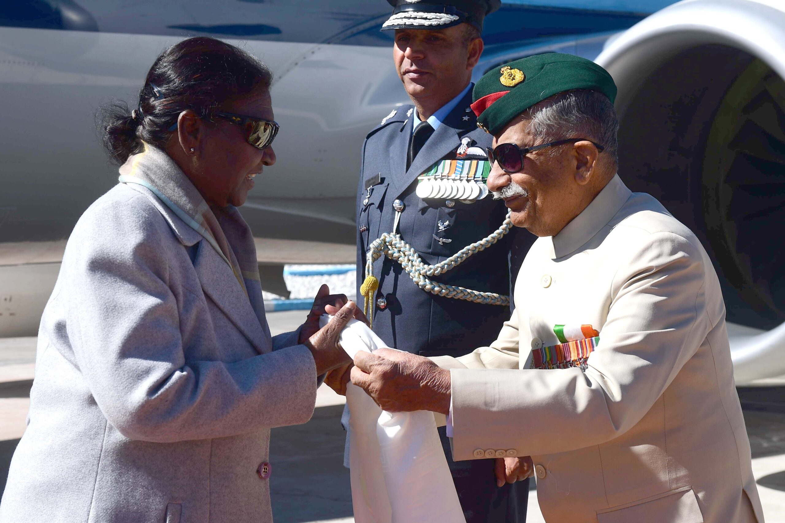 President Droupadi Murmu arrives in Leh
