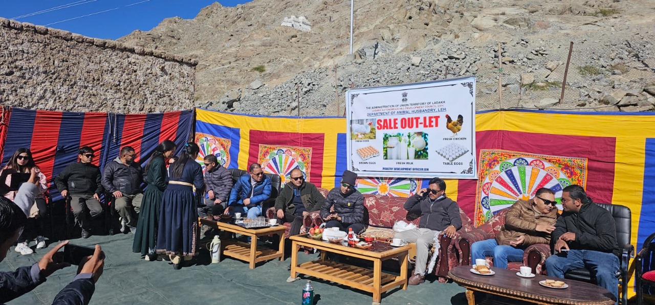 Opening ceremony of departmental sale outlet at Chanspa-Leh