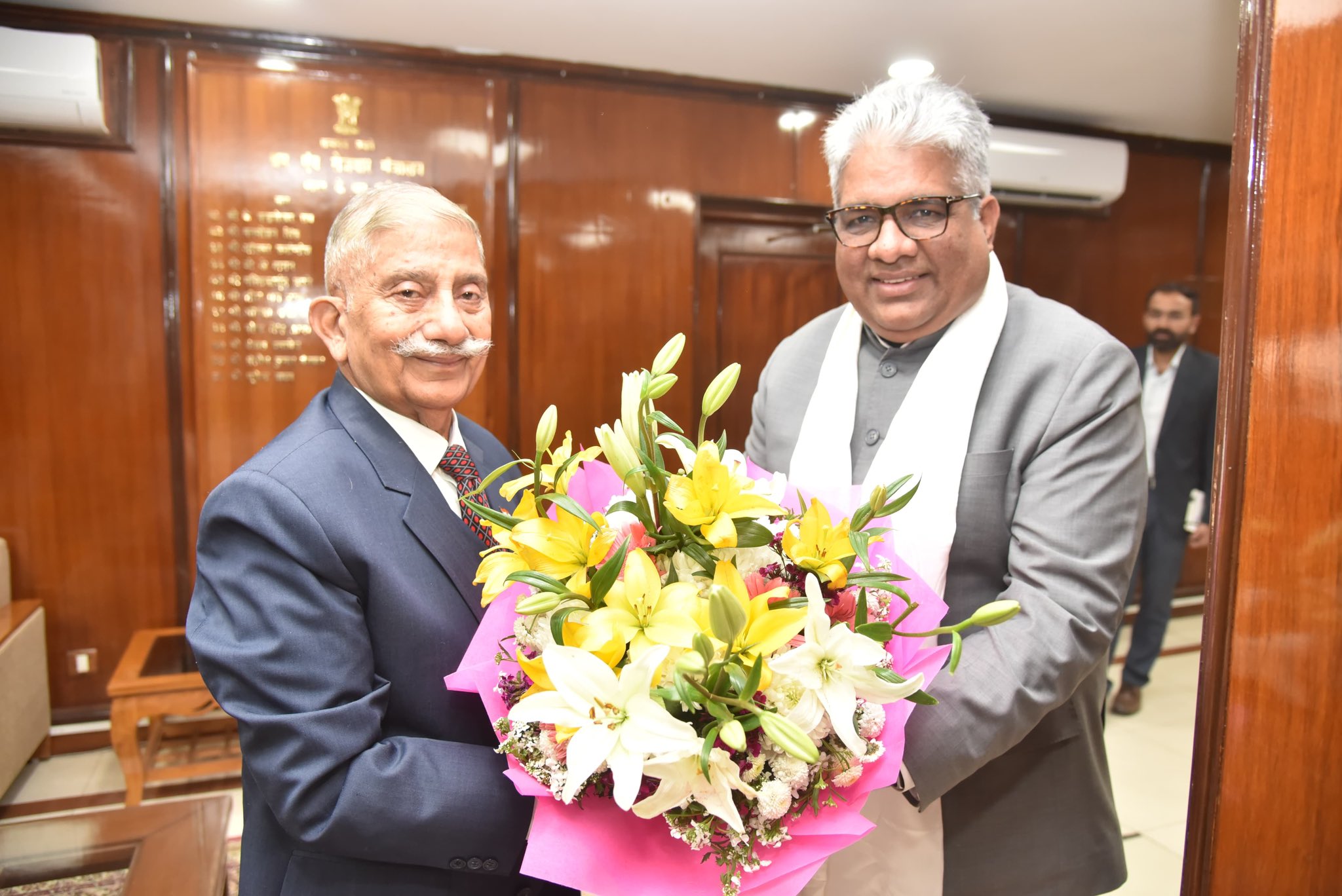 LG Brig (Dr) BD Mishra calls on Union Minister Bhupender Yadav