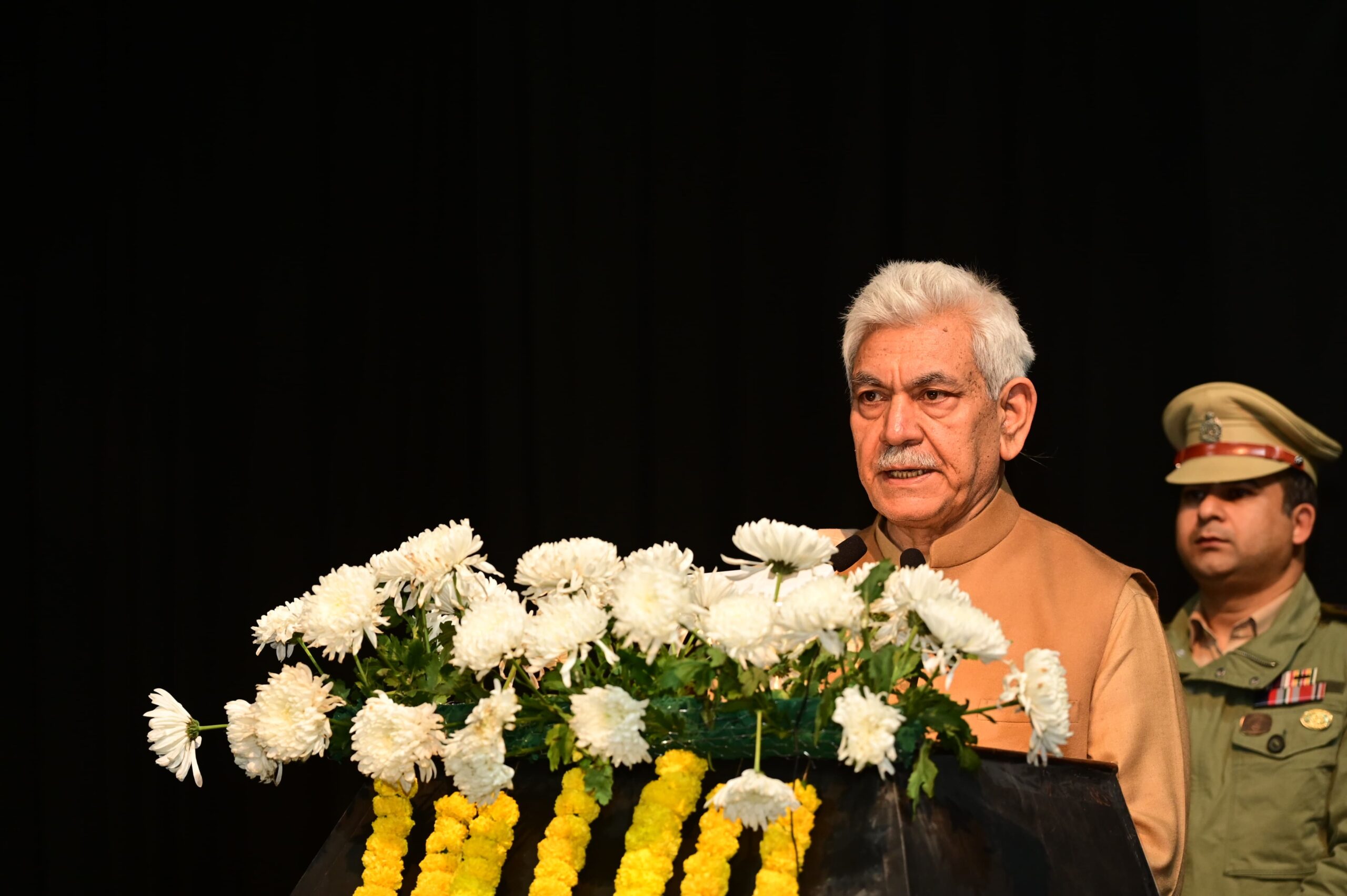 LG Manoj Sinha inaugurates ‘New J&K-New Hope’ Cultural Festival in…