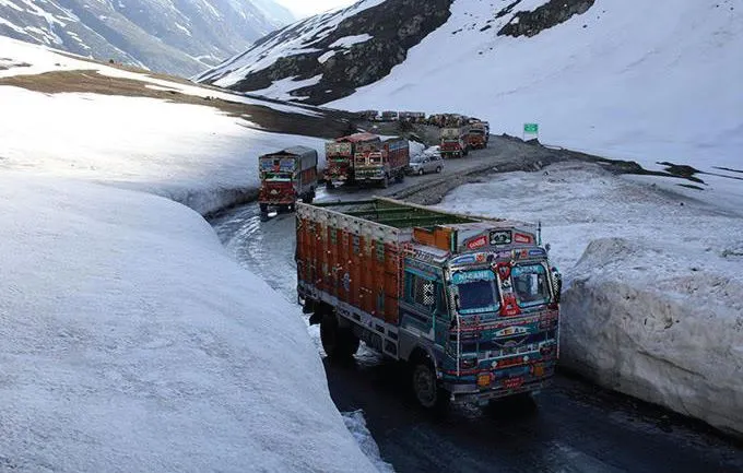 Jammu-Srinagar highway open, but several other roads remain shut due to snow