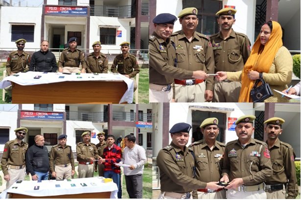 Doda police successfully recovers 13 lost mobile phones; returns to rightful owners