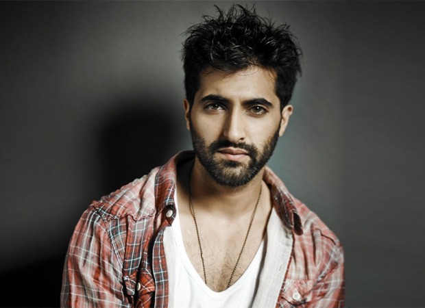 Priority is to do better and work with great directors, says actor Akshay Oberoi