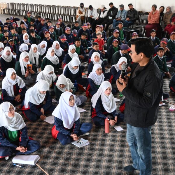 Awareness programme on ‘drugs and substance abuse’ held at Imamia Model High School Leh