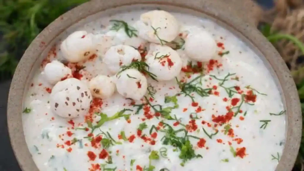 The image shows the makhana in the bowl with curd. 