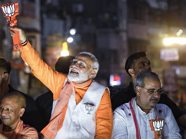 “Just like labourers, wealth creators should be respected”: PM Modi