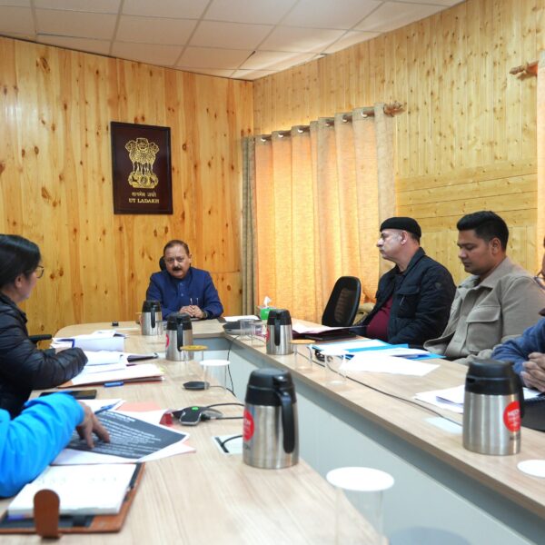 Advisor UT Ladakh Dr Pawan Kotwal Chairs Meeting to Review Implementation of Revised Home Stay Scheme