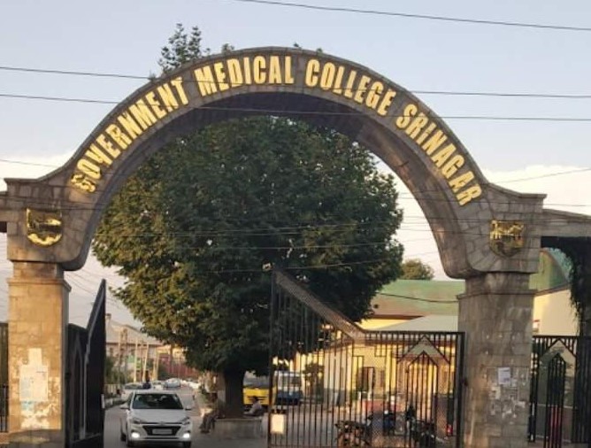 Medical student suspended at GMC Srinagar after alleged blasphemous post