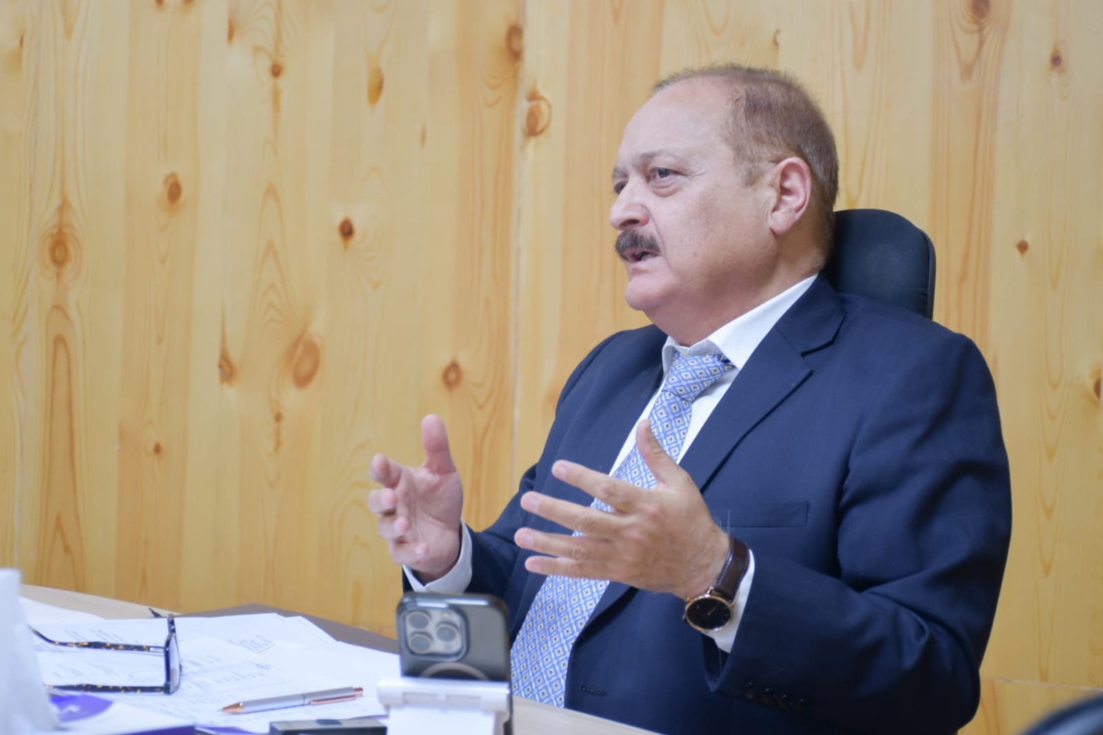 Dispatch essential commodities to remotest regions of Ladakh; says Advisor while chairing Winter Essential Commodities Stocking meeting