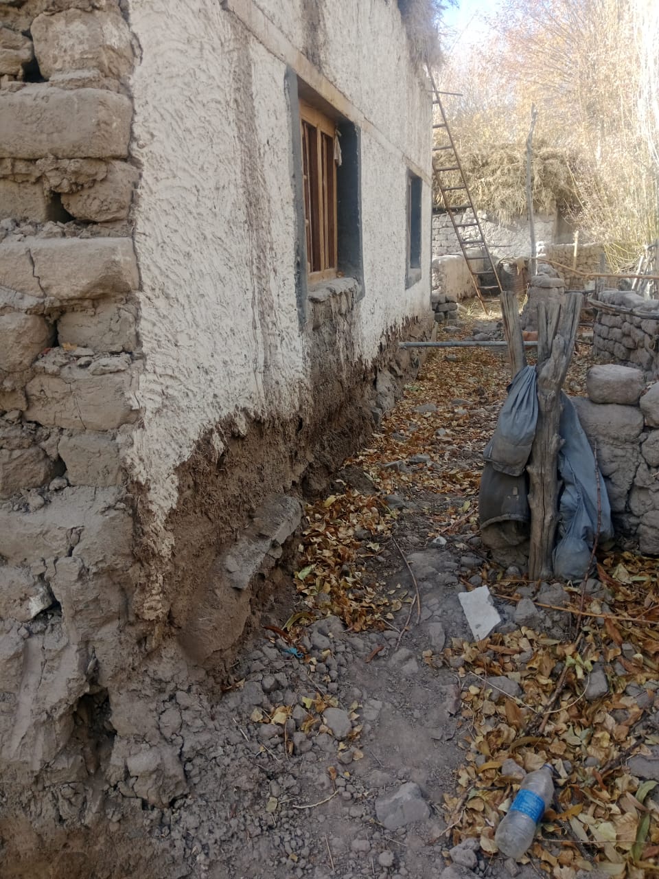 Deputy Commissioner Leh Visits Chuchot Amid Water Logging situation