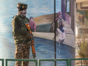 Ahead Of R-Day, ADG BSF Reviews Security Along IB In Kathua