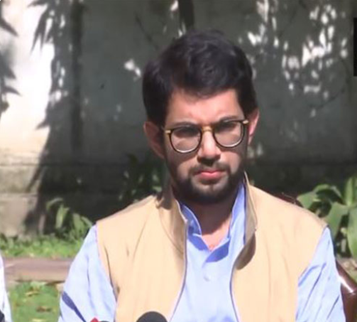 “Jo Maharashtra drohi hai…”: Aaditya Thackeray slams Eknath Shinde over Shiv Sena split