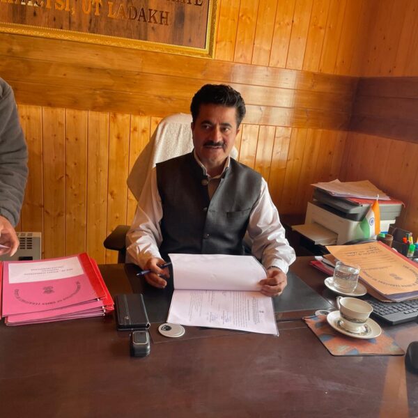 SDM Khaltse takes over 27 kanal land for Govt High School construction at Achinathang