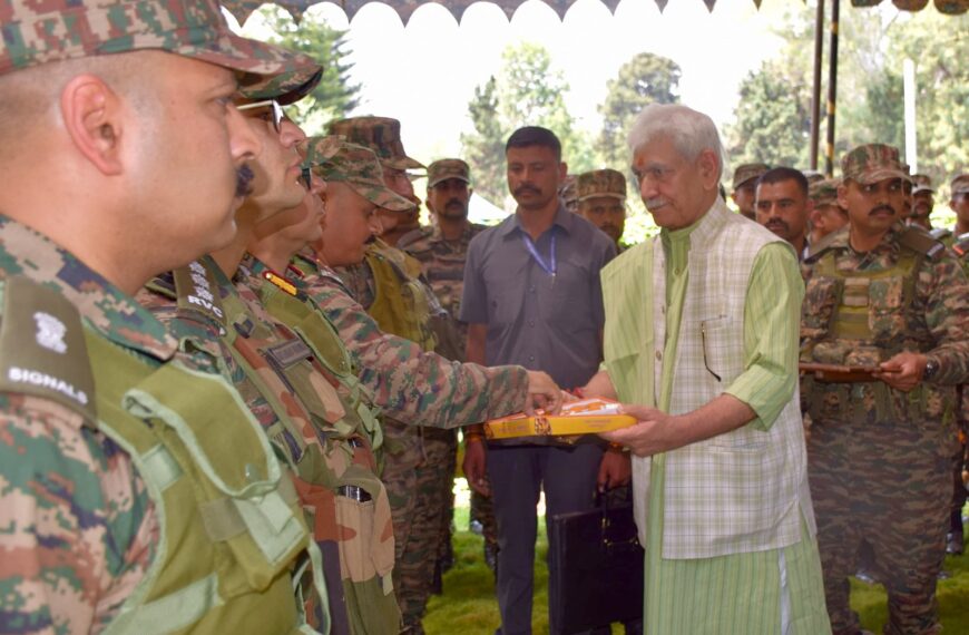 LG Manoj Sinha Interacts with Troops at Poonch and Nowshera