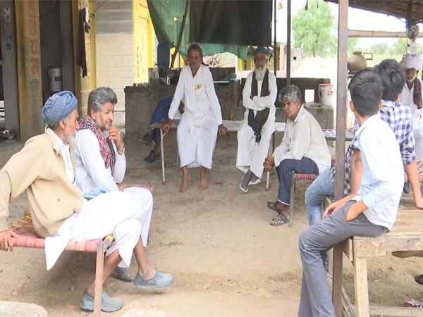 Rajasthan border villagers ready to help Indian Army in case of war (Photo/ANI)
