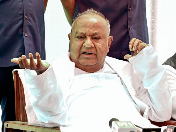 Former Prime Minister and Janata Dal (Secular) Rajya Sabha member H D Devegowda (File Photo/ANI)