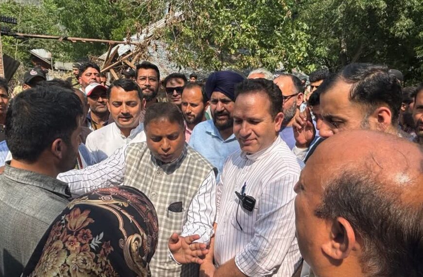 BJP leaders visit shelling-affected areas in Uri, Baramulla district, express solidarity with border residents
