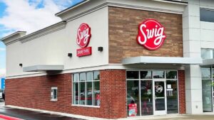 is swig open on 4th of July