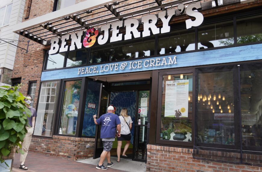 is ben and jerry's open on 4th of July