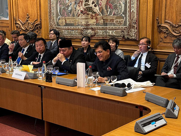 Union Minister Piyush Goyal discusses multilateral trade concerns with WTO trade ministers
