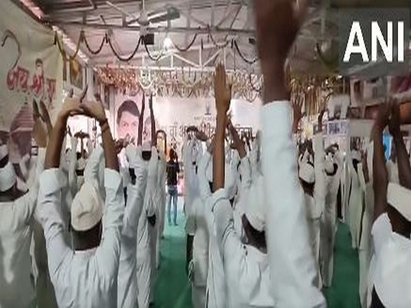 Inmates at Indore Central Jail perform yoga on 11th International Yoga Day (Photo/ANI) 