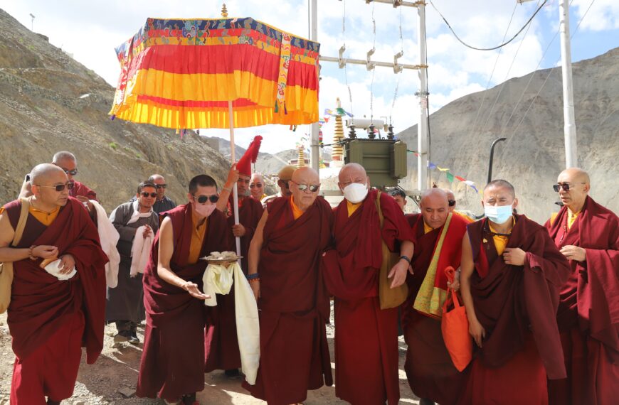His Holiness Drikung Kyabgon Chetsang Rinpoche Inaugurates Old-Age Home Initiative